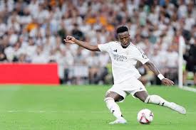 龙赛罗吐槽巴萨买边锋：我非常好奇计划Z会是谁